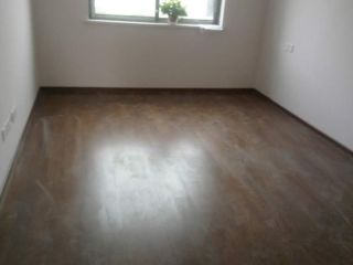 实木复合地板铺设