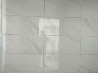 厨房、卫生间墙砖施作