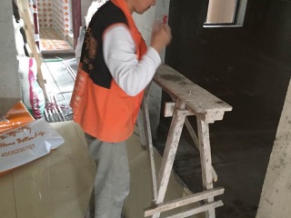 厨房、卫生间墙砖施作