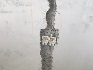 水、电管开槽施作