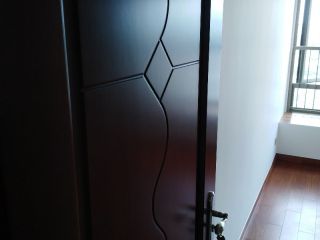 成品门及墙纸铺贴