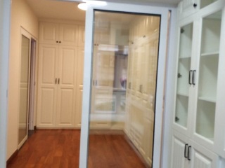 成品门及墙纸铺贴