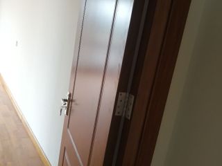 成品门及墙纸铺贴