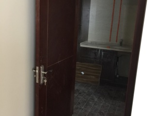 成品门及墙纸铺贴