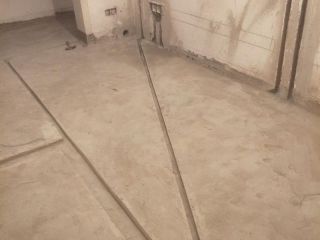 水、电管开槽施作