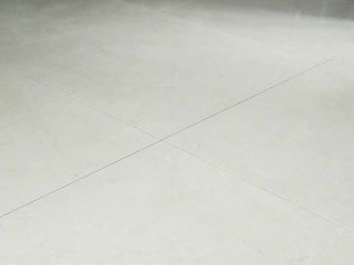 地砖铺贴及地面找平施作