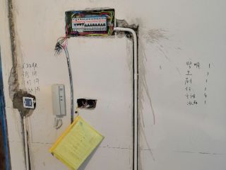 强、弱电路穿线施作