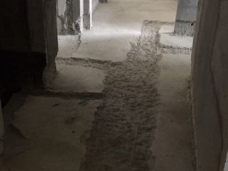 水、电管开槽施作