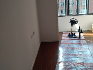 实木复合地板铺设