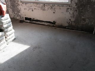 水、电管开槽施作