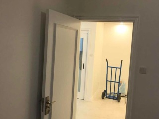 成品门及墙纸铺贴