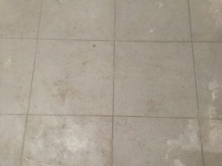 地砖铺贴及地面找平施作