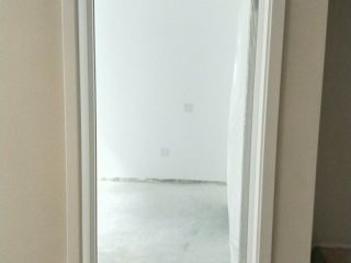 成品门及墙纸铺贴