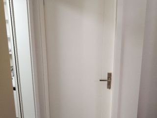 成品门及墙纸铺贴