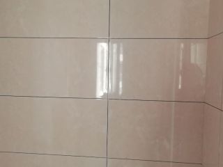 厨房、卫生间墙砖施作