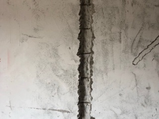 水、电管开槽施作