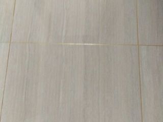 地砖铺贴及地面找平施作