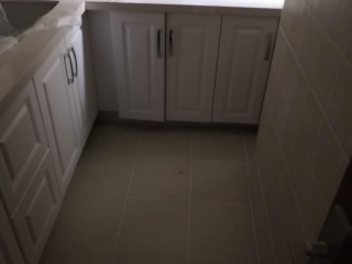 集成吊顶及橱柜柜体安装