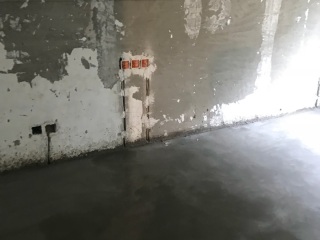 地砖铺贴及地面找平施作