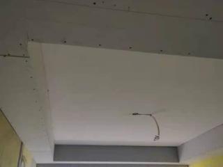 墙、顶面腻子批嵌
