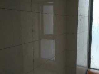 厨房、卫生间墙砖施作