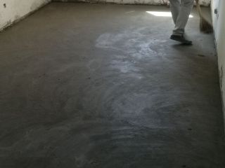 地砖铺贴及地面找平施作