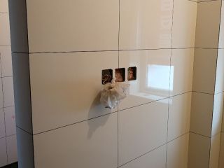 厨房、卫生间墙砖施作