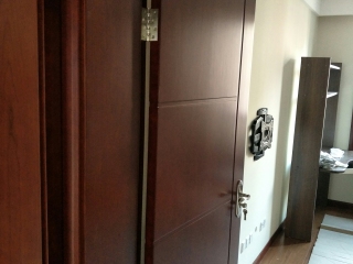 成品门及墙纸铺贴