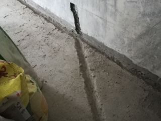 水、电管开槽施工