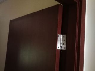 套装门、踢脚线安装