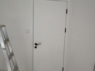 成品门及墙纸铺贴