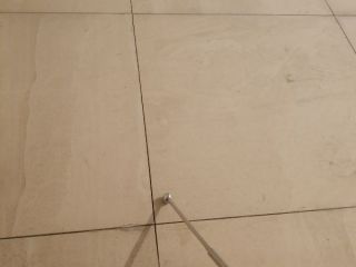地砖铺贴及地面找平施作