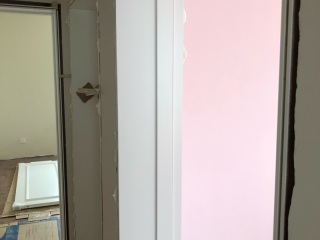 套装门、踢脚线安装