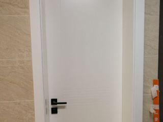 成品门及墙纸铺贴