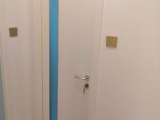 成品门及墙纸铺贴