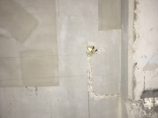 水、电管开槽施工