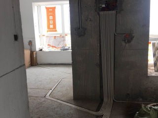 水、电管开槽施工