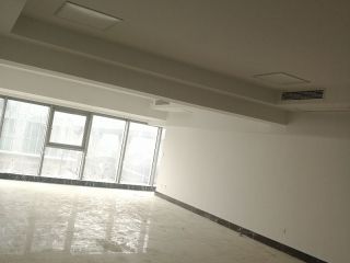 成品门及墙纸铺贴