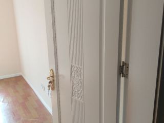成品门及墙纸铺贴