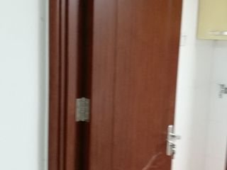 成品门及墙纸铺贴