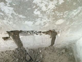 水、电管开槽施作