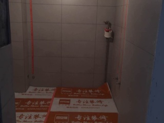地砖铺贴及地面找平施作
