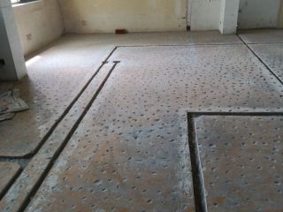 水、电管开槽施工
