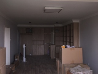 成品门及墙纸铺贴