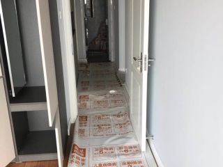 成品门及墙纸铺贴