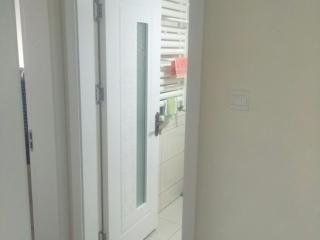 成品门及墙纸铺贴