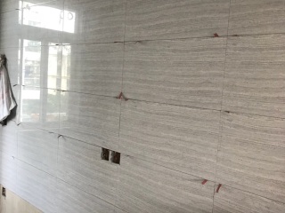 地砖铺贴及地面找平施作