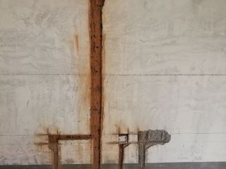 水、电管开槽施作