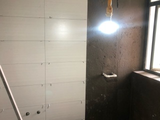 厨房、卫生间墙砖施作