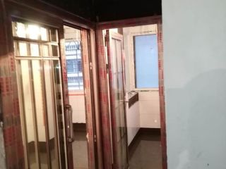 成品门及墙纸铺贴
